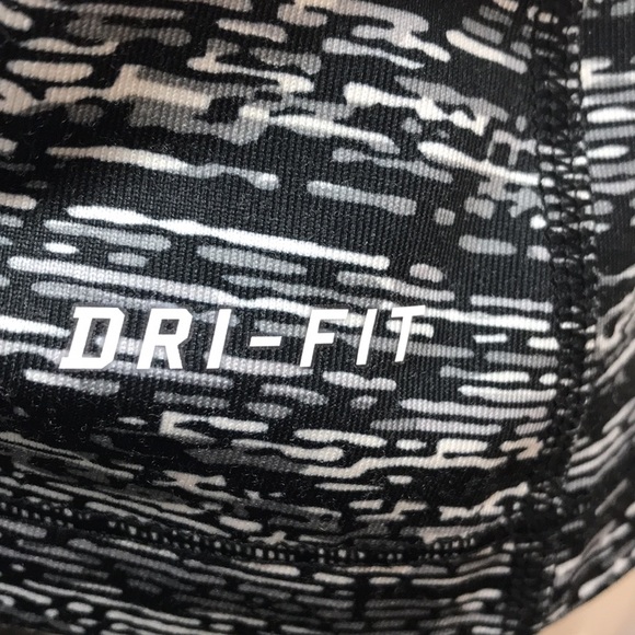 Nike Pro - hoodie (a) - Picture 6 of 8